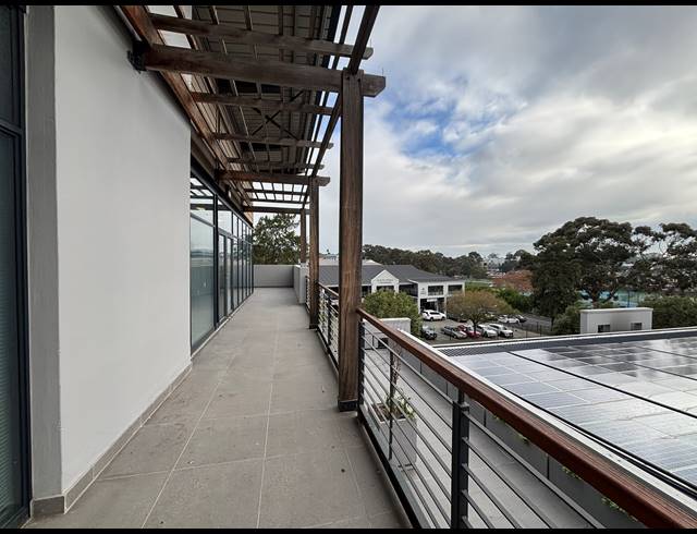 156M² OFFICE TO LET IN DURBANVILLE CENTRAL